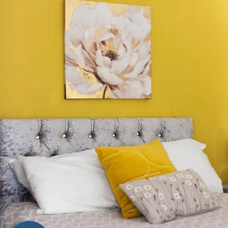 Entire Modern House Center Appartamento *