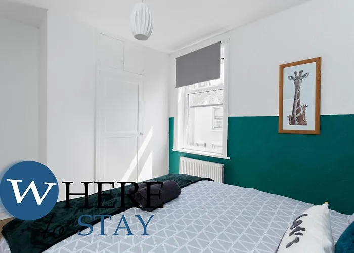 Entire Modern House Center Διαμέρισμα *