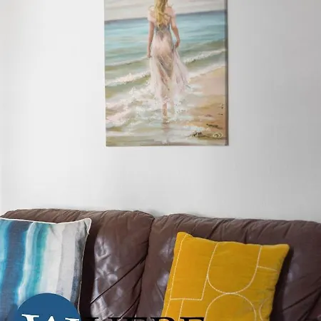 Entire Modern House Center Διαμέρισμα